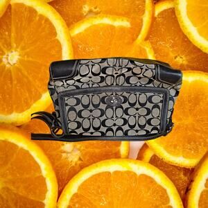 Coach Signature Canvas Brown Shoulder Baguette‎ Leather Purse With Drawstring